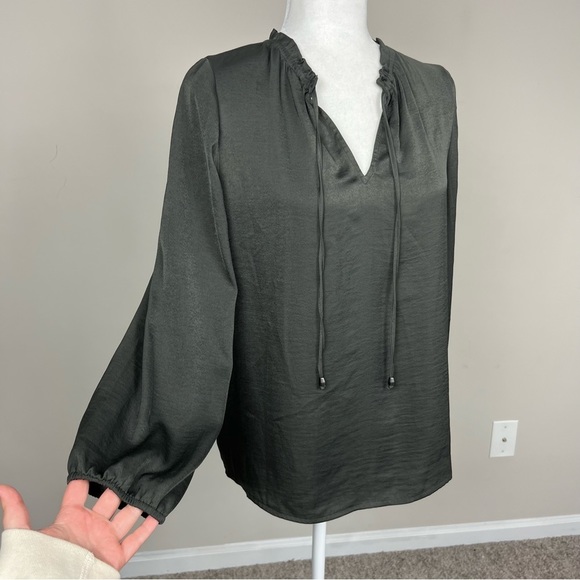 41 HAWTHORN LONG SLEEVE SILKY BLOUSE V-NECK SIZE SMALL CHARCOAL GREY - Picture 6 of 15